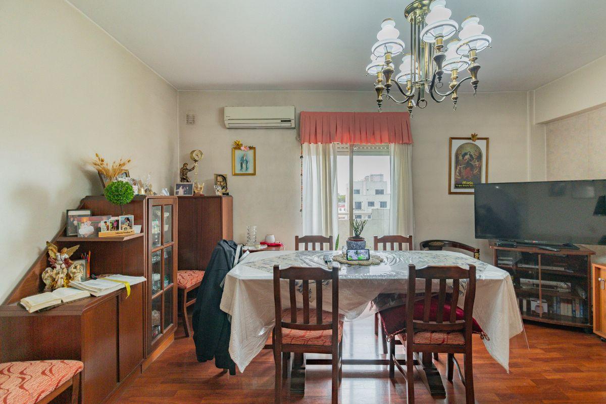 Foto de VENTA DEPARTAMENTO 4 AMBIENTES, imagen 2