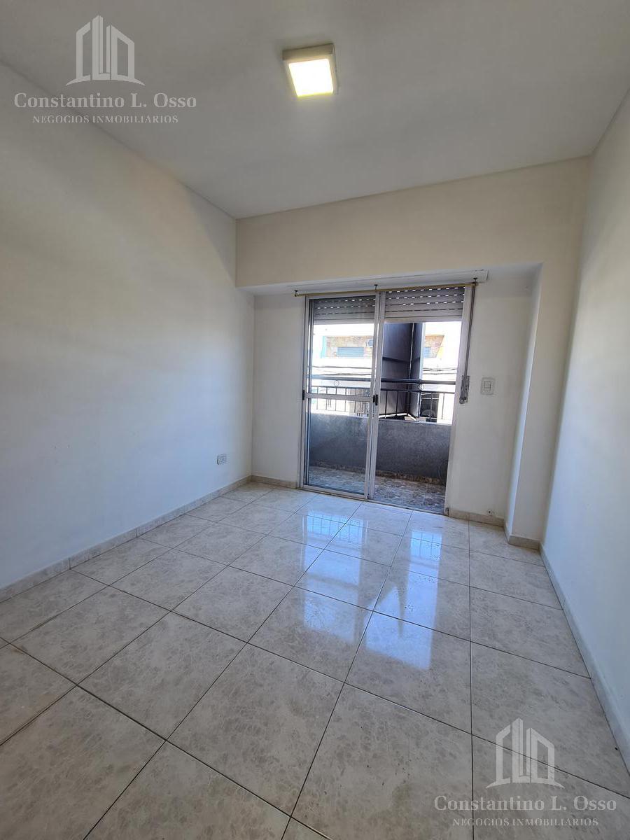 Oportunidad - Venta Edificio en Block 8 Dptos con Local y Cocheras - Alquilado Renta Inmediata 1