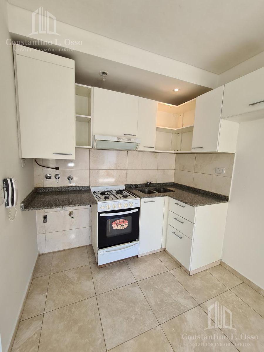 Oportunidad - Venta Edificio en Block 8 Dptos con Local y Cocheras - Alquilado Renta Inmediata 4