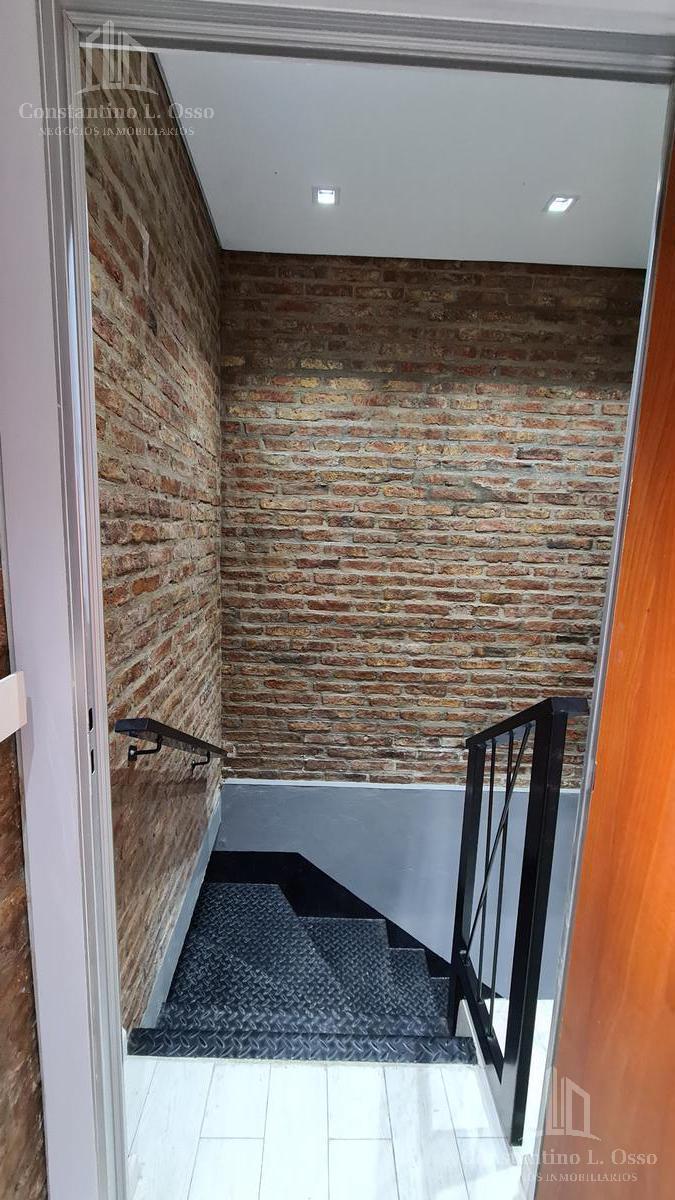 Excelente Galpon/deposito con Oficinas y Ascensor - Banfield 1