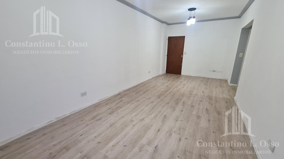 Oportunidad - Departamento 3 ambientes - Piso alto- Remedios De Escalada