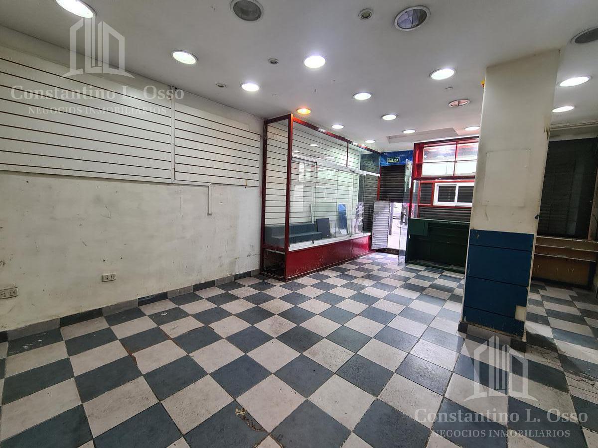 Foto de Local con sotano - A metros de plaza Miserere - AV. Rivadavia - Once, imagen 2