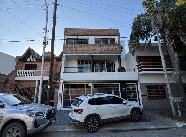 Casa en Venta - Con Jardin - Quincho