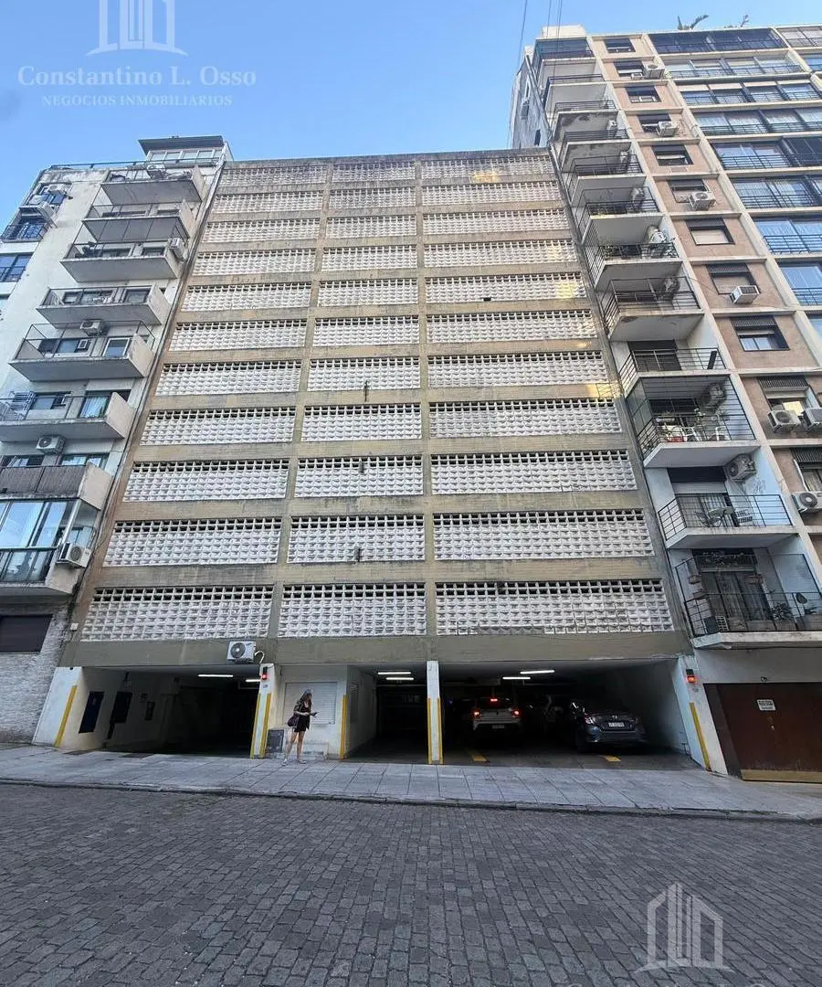 Cochera doble en venta - Recoleta 3
