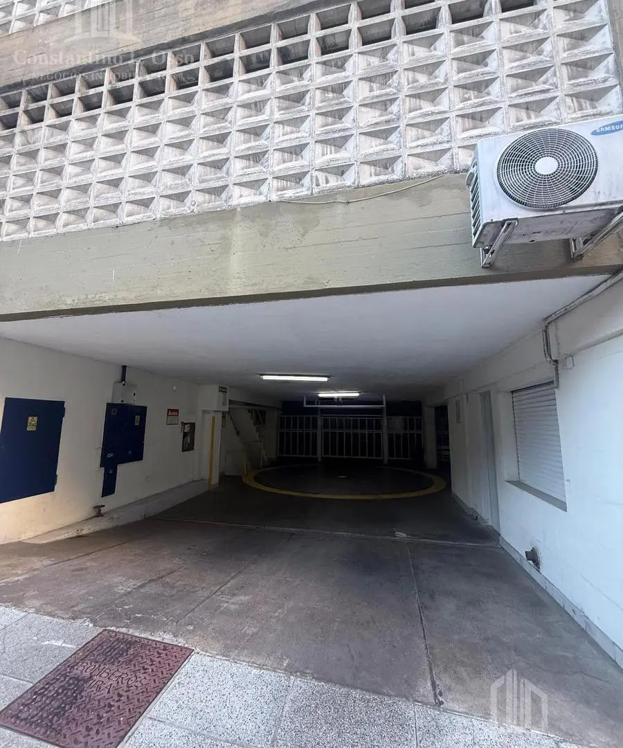 Cochera doble en venta - Recoleta 5
