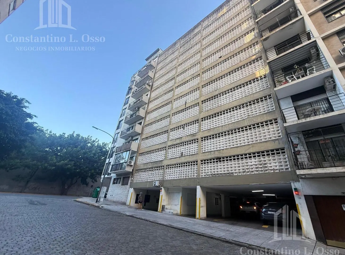Cochera doble en venta - Recoleta 2