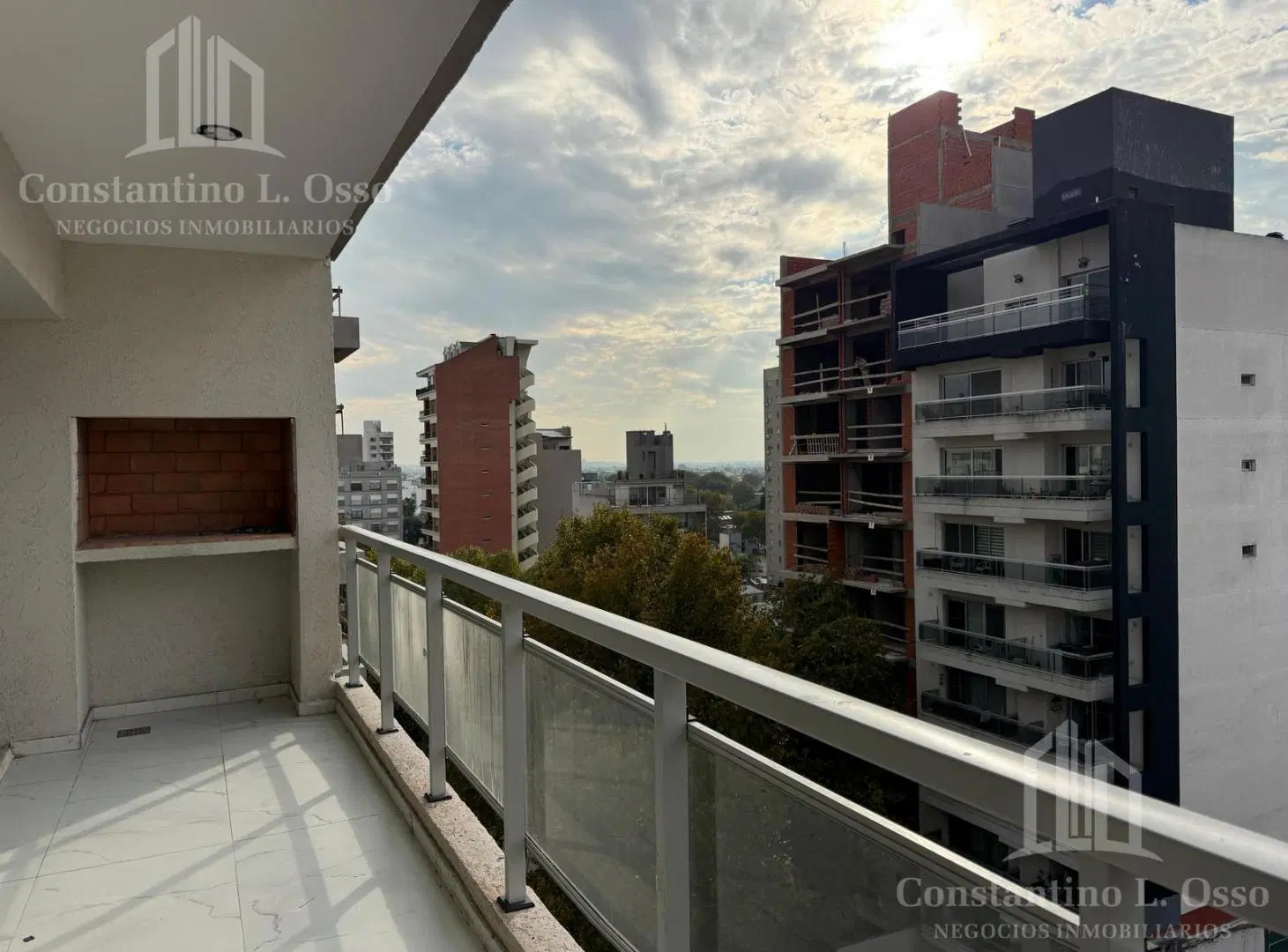 Piso 4 ambientes - 2 cocheras - Baulera - Venta - 180m2 - Lanusita 4