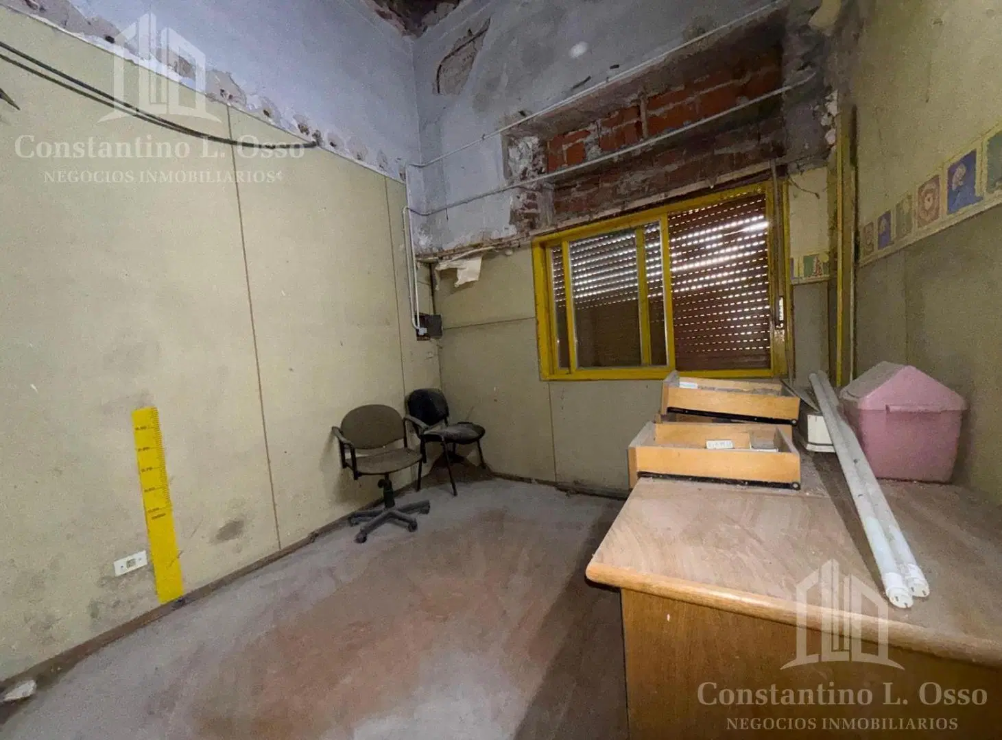 Casa en esquin en lote propio a reciclar - Lanus 3