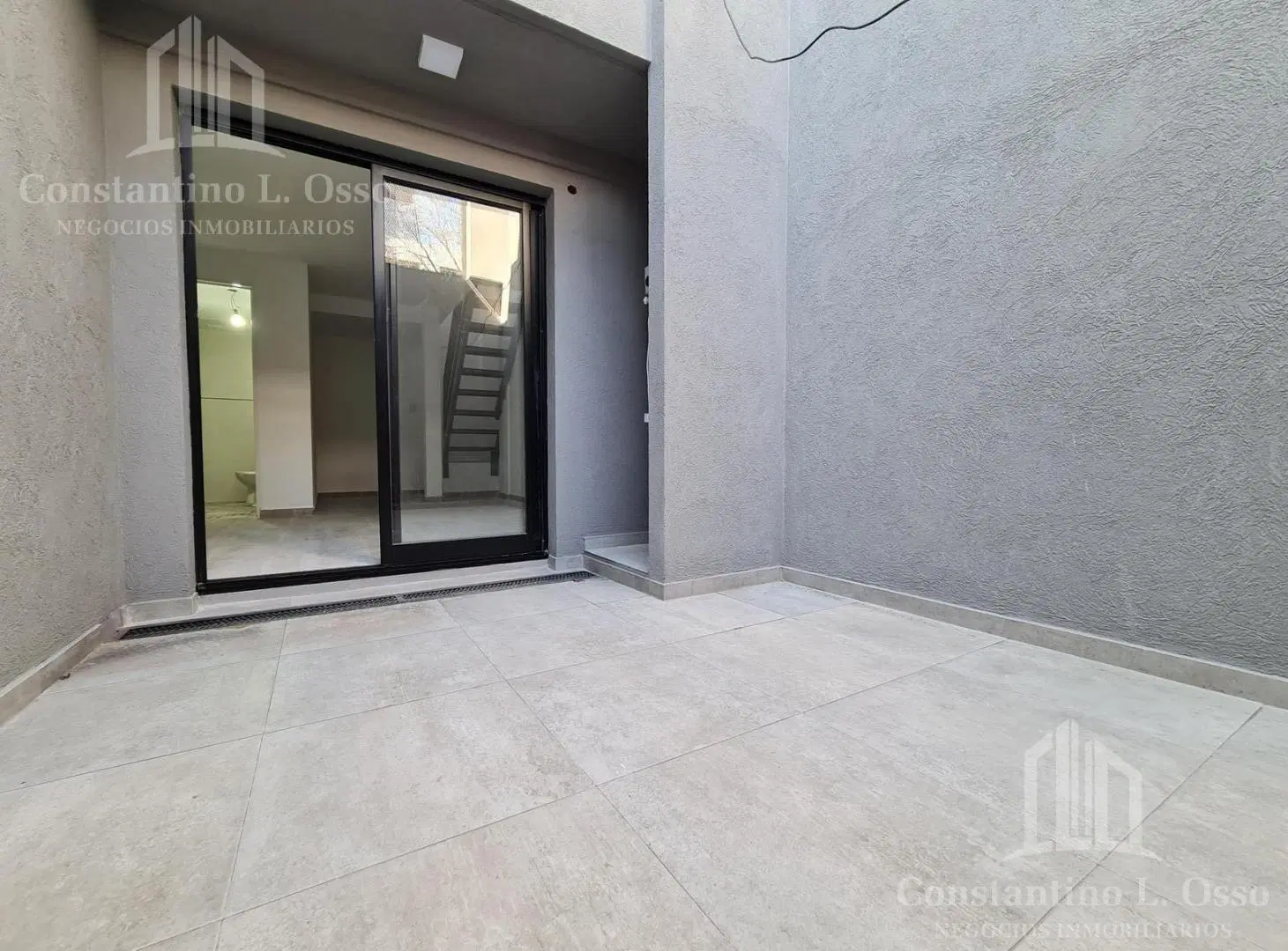 Departamento Estilo Ingles - Tipo duplex - Patio - Balcon 2