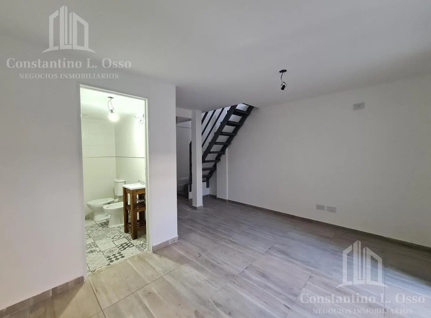 Departamento Estilo Ingles - Tipo duplex - Patio - Balcon 3