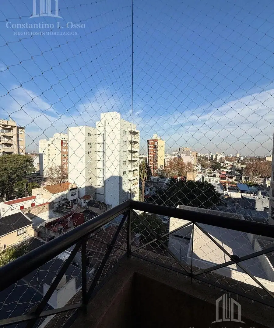 Departamento tres ambientes con cochera - Venta 1