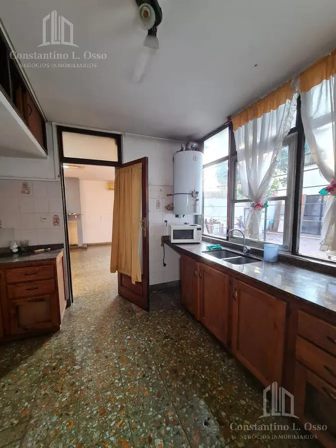 Hermosa casa en venta - Burzaco 1