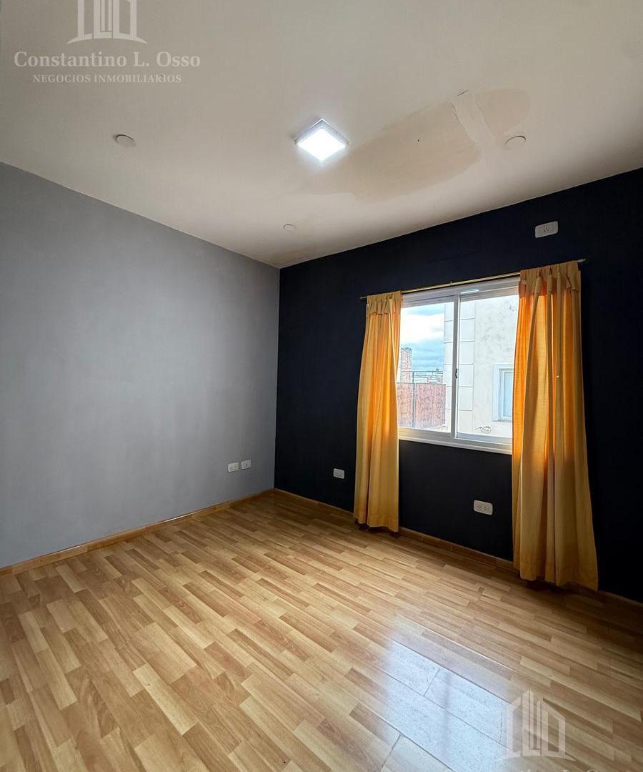 Foto de PH tres ambientes con terraza - primer piso - lanus oeste - venta - Apto credito, imagen 2