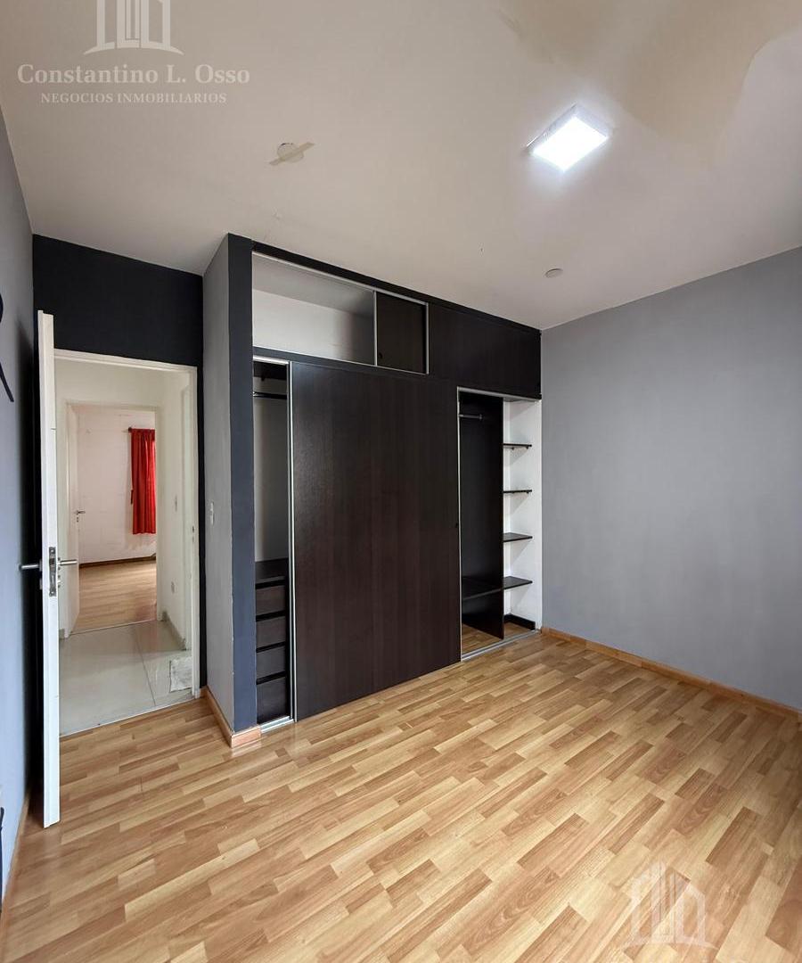 Foto de PH tres ambientes con terraza - primer piso - lanus oeste - venta - Apto credito, imagen 1