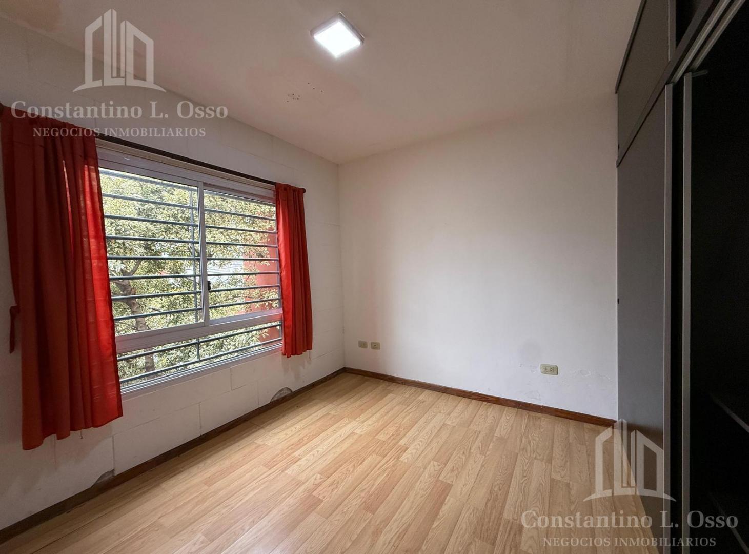 Foto de PH tres ambientes con terraza - primer piso - lanus oeste - venta - Apto credito, imagen 3