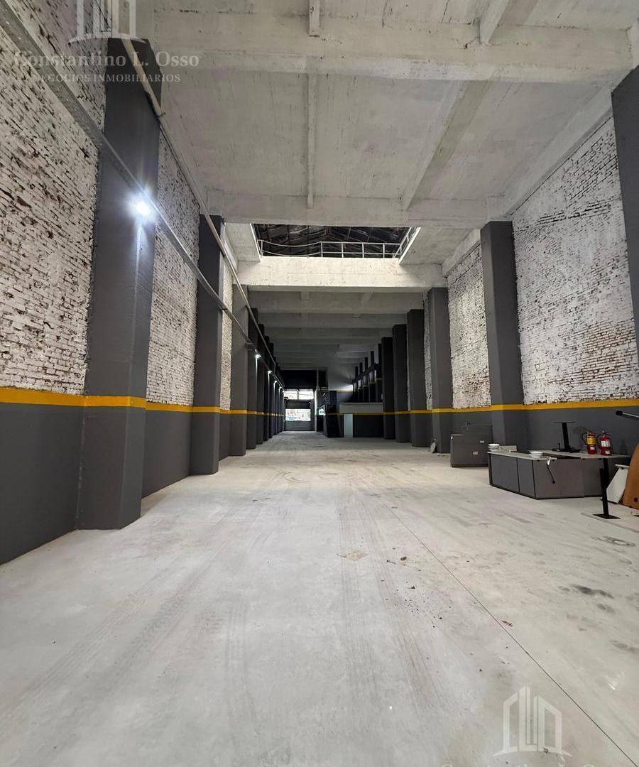 Foto de Galpón 1400m2 - Alquiler, imagen 2