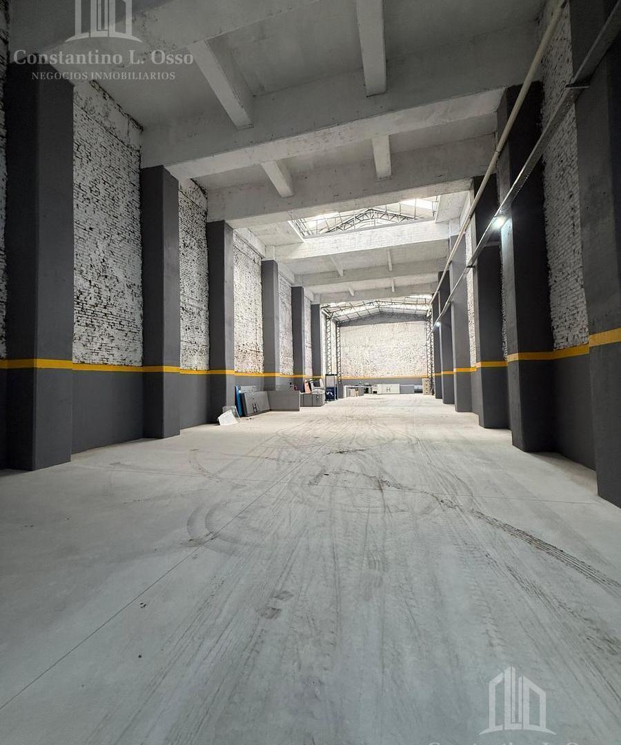 Foto de Galpón 1400m2 - Alquiler, imagen 2