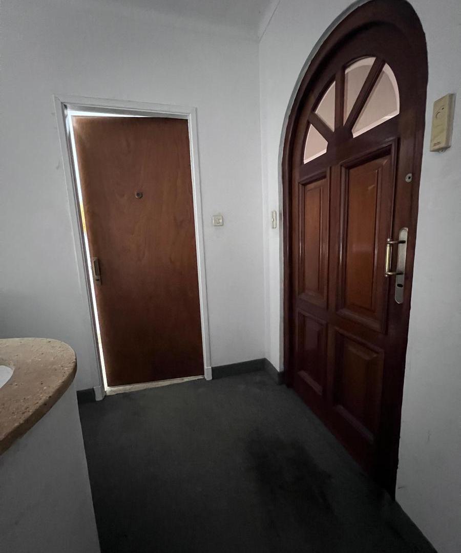 Foto de Oficina tipo casa con quincho y dependencias 200m2, imagen 2