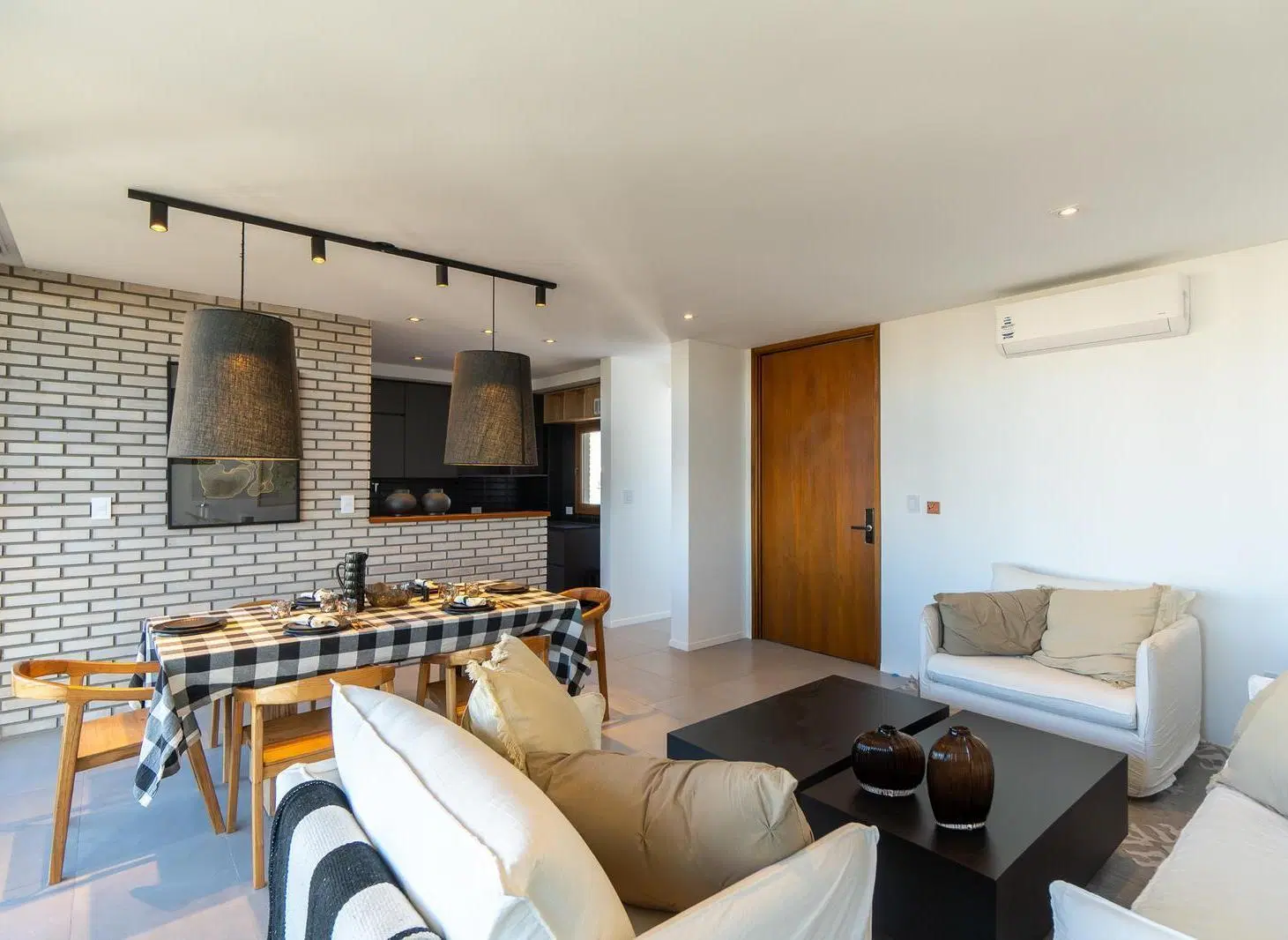 SEMIPISO EN 38 Y PLAZA OLAZABAL EN ALQUILER 8