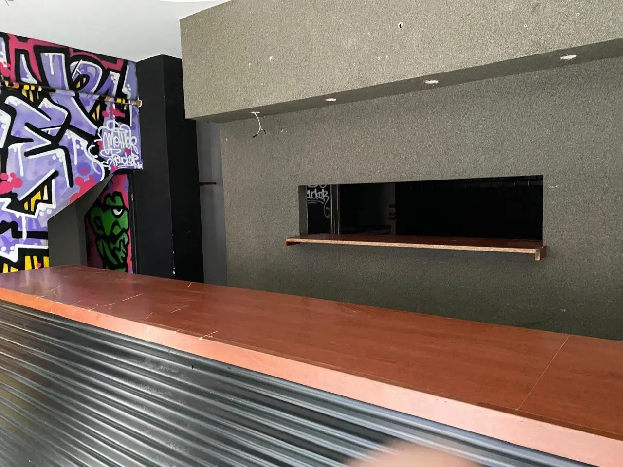 Local alquiler La Plata Centro 48 m2 + subsuelo 48 m2 sin expensas 4