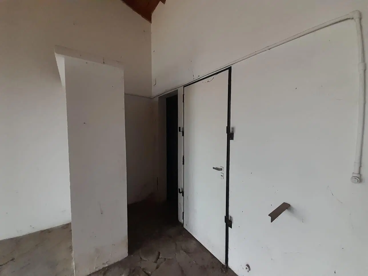 Local alquiler city bell caamino belgrano y 473 1
