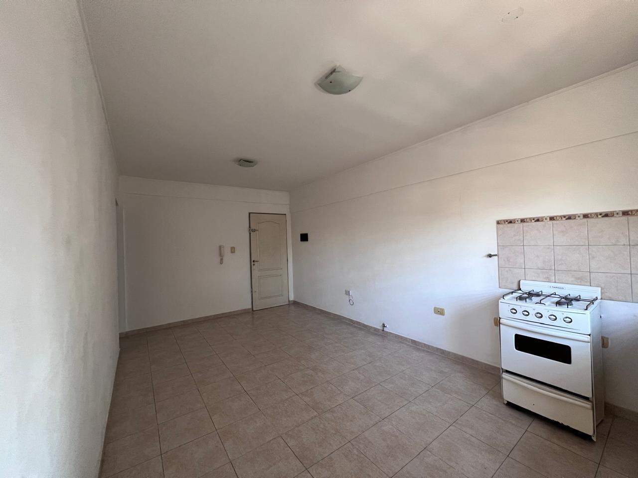 Foto de departamento 1 dormitorio en alquiler con balcon y cochera, imagen 5