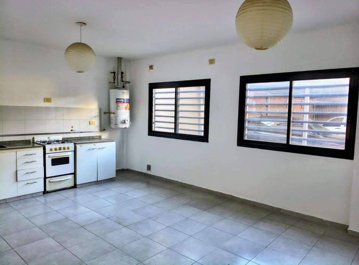 Foto de Departamento con cochera, imagen 3