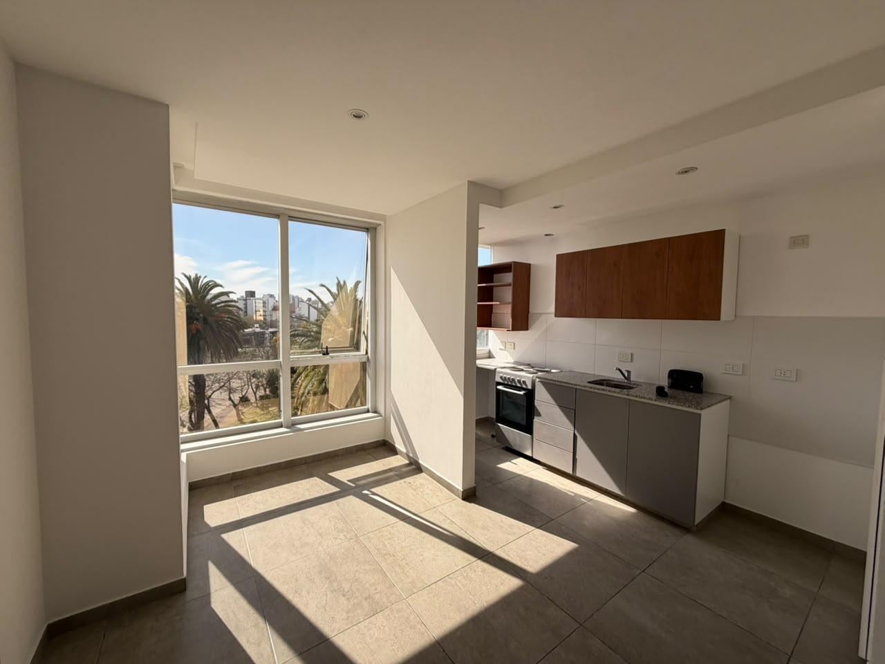 Foto de Departamento en venta de un dormitorio frente a la plaza, imagen 3