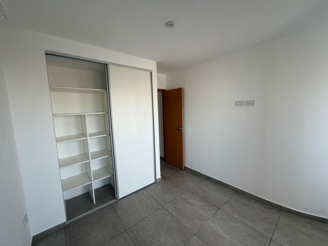 Foto de Departamento en venta de un dormitorio frente a la plaza, imagen 4