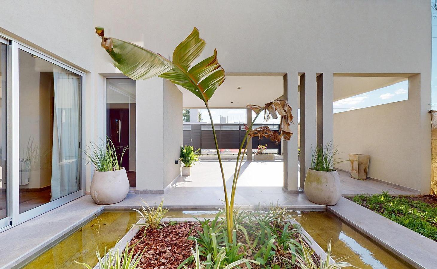 Foto de CASA EN VENTA EN LA PLATA GORINA 3 DORMITORIOS TERRAZA, imagen 3