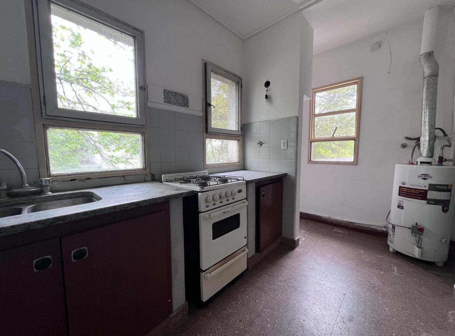 Foto de Departamento en alquiler en Diag 76 entre 49 y 50, imagen 3