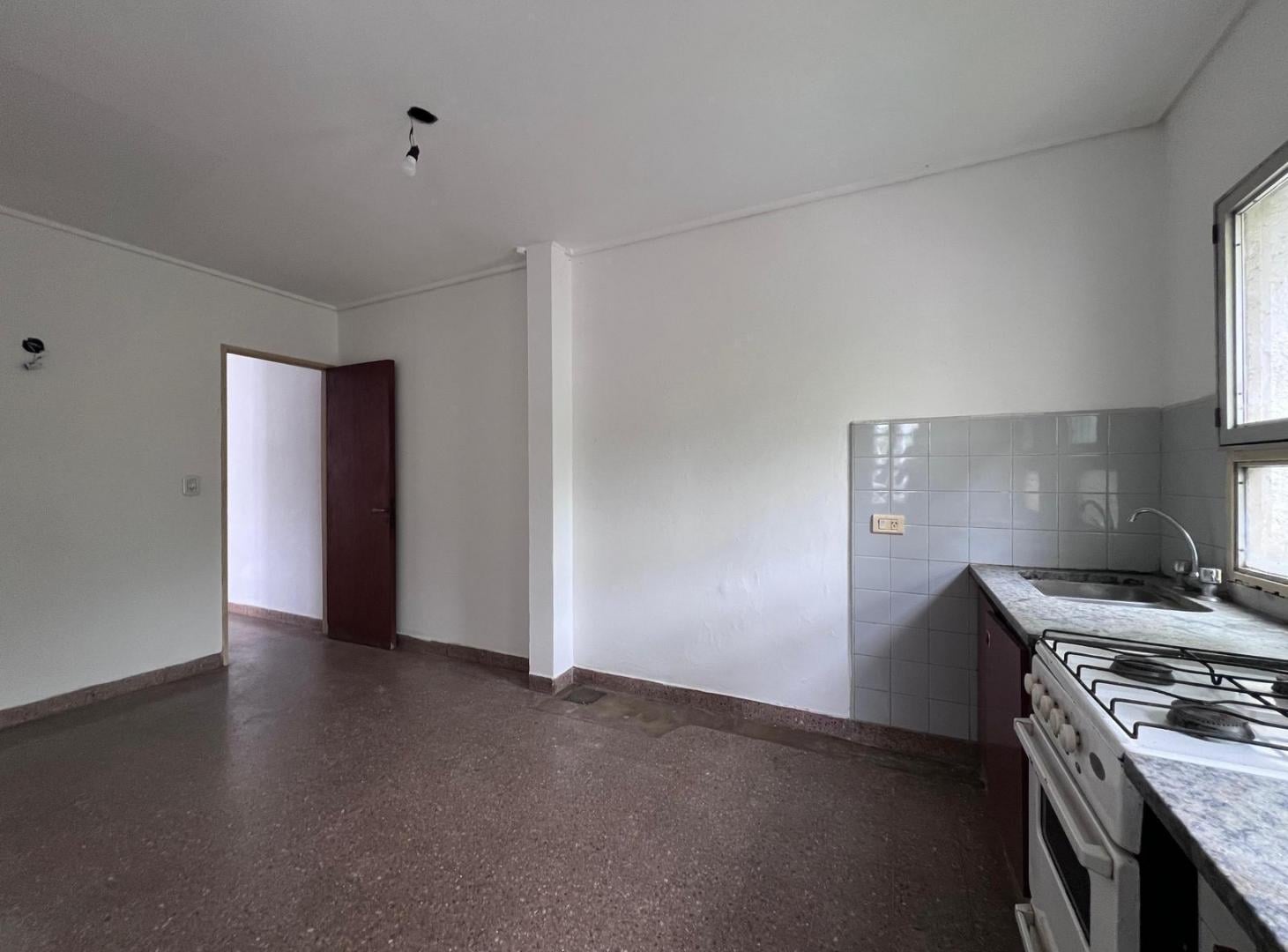 Foto de Departamento en alquiler en Diag 76 entre 49 y 50, imagen 4