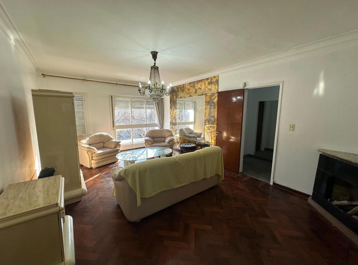 Foto de Oficina tipo casa con quincho y dependencias 200m2, imagen 1