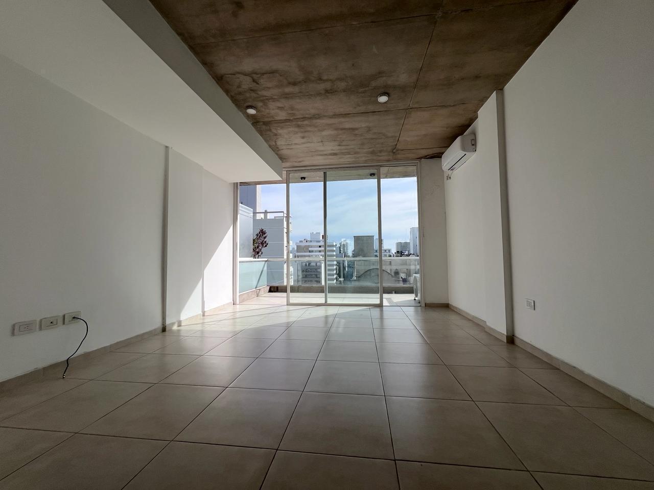 Foto de Departamento 1 dormitorio con cochera alquiler La Plata Plaza Malvinas, imagen 1