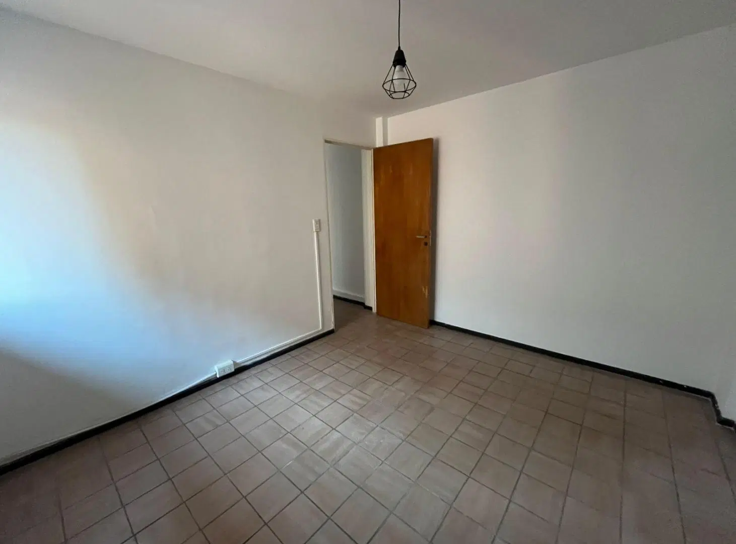 Departamento en ALQUILER | 1 Dormitorio | Barrio Alberdi | Balcon | Amplio | Luminoso 3