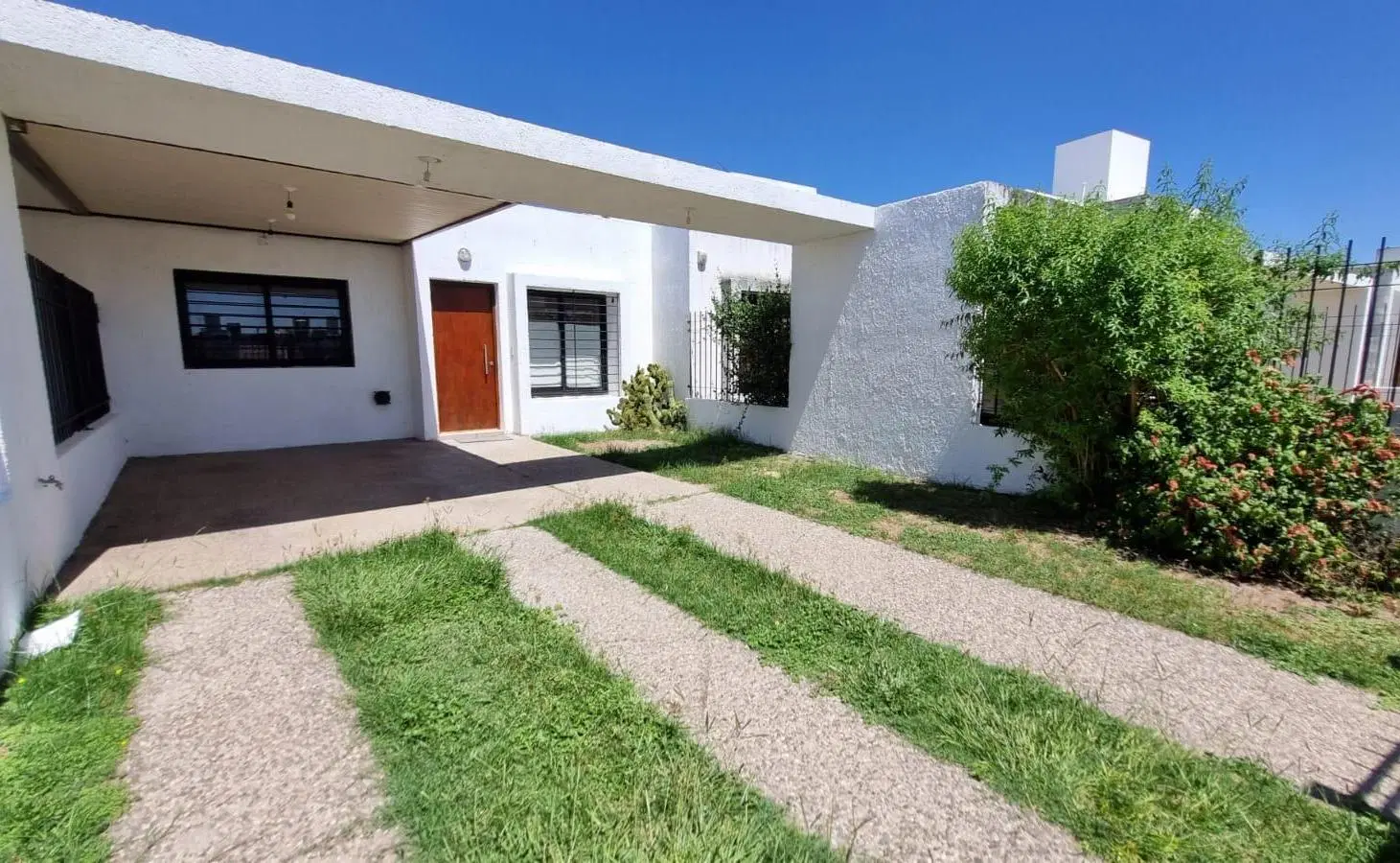 PH en Alquiler | 2 Dormitorios | Nuevo Poeta Lugones | Patio con Asador | Cochera 4