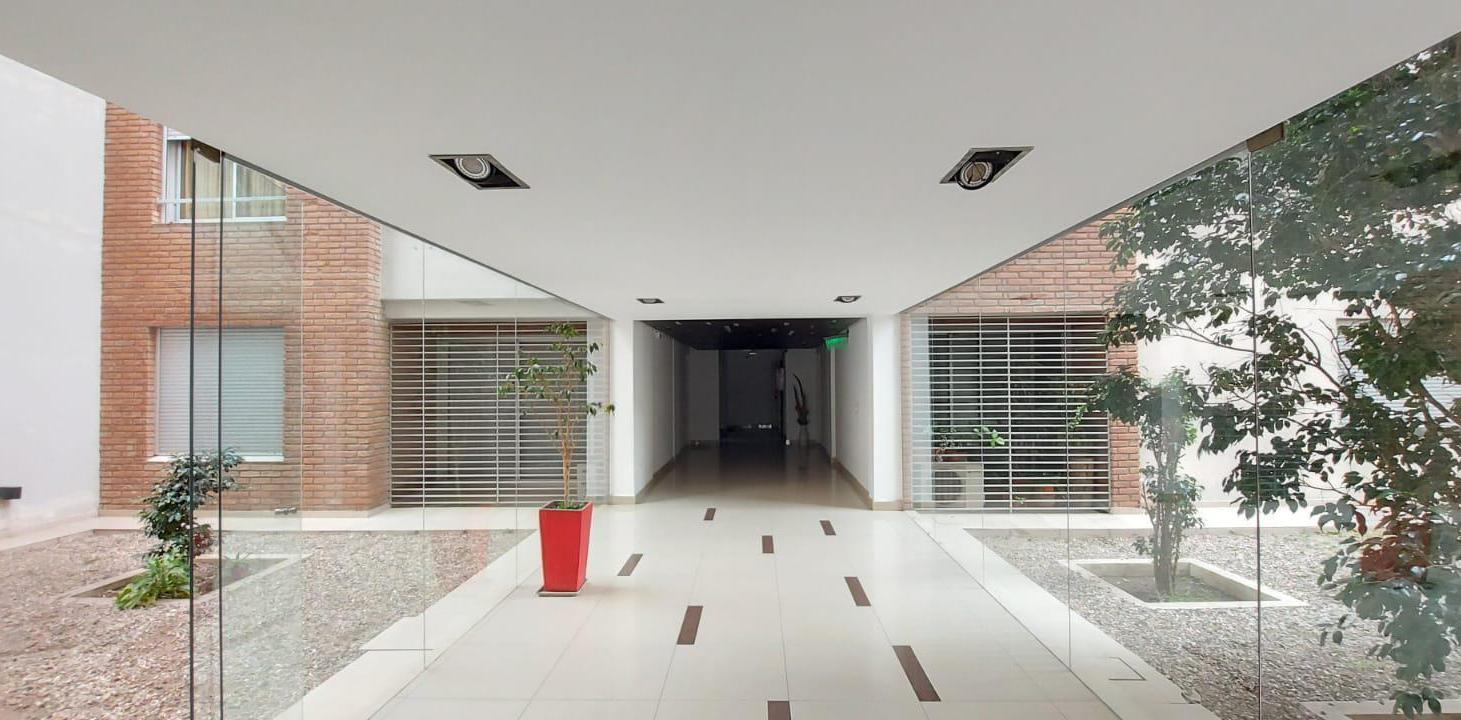 Foto de Departamento en Alquiler | 1 Dormitorio | Barrio General Paz | Frente, imagen 5