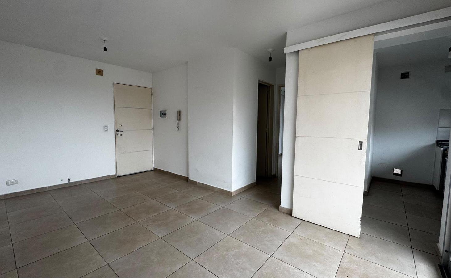 Foto de Departamento en Alquiler | 1 Dormitorio | Barrio General Paz | Frente, imagen 4