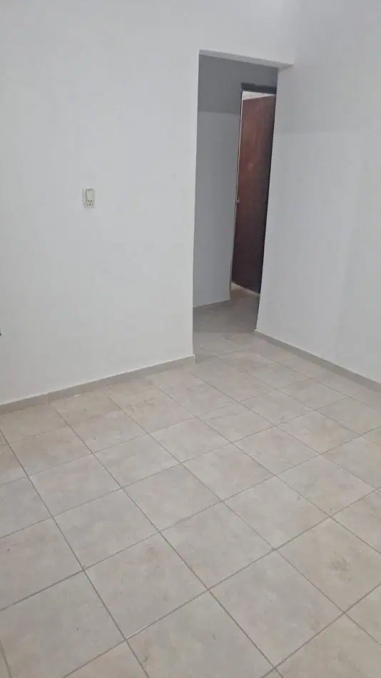 B° Emplame! ALQUILER casa 2 dormitorio, amplio patio! 5