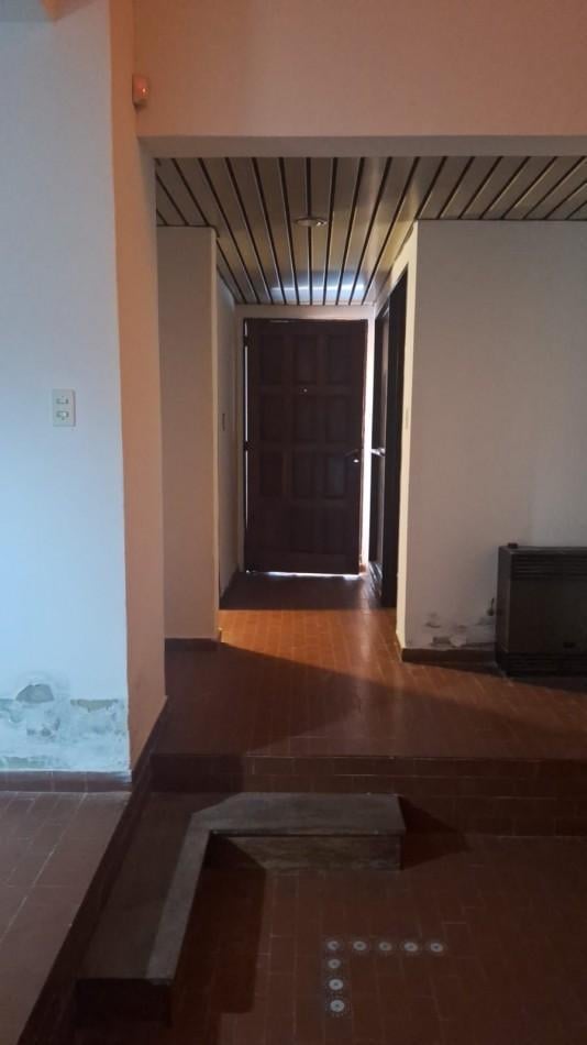 Foto de Oportunidad!! Barrio Colon! En venta Casa 3 dormitorios 2 baños, imagen 1