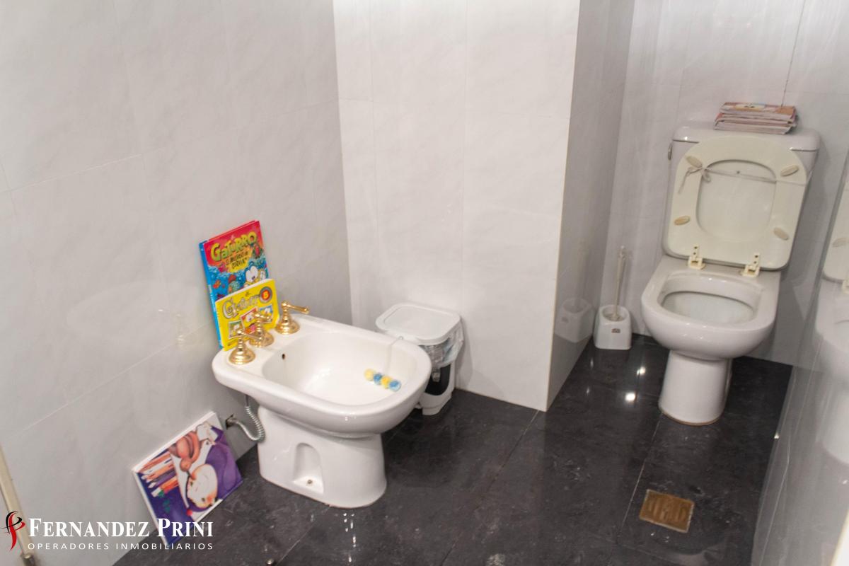 Retasado - Excelente Piso de Categoría en Flores - Oportunidad - Antes Usd 600.000 3