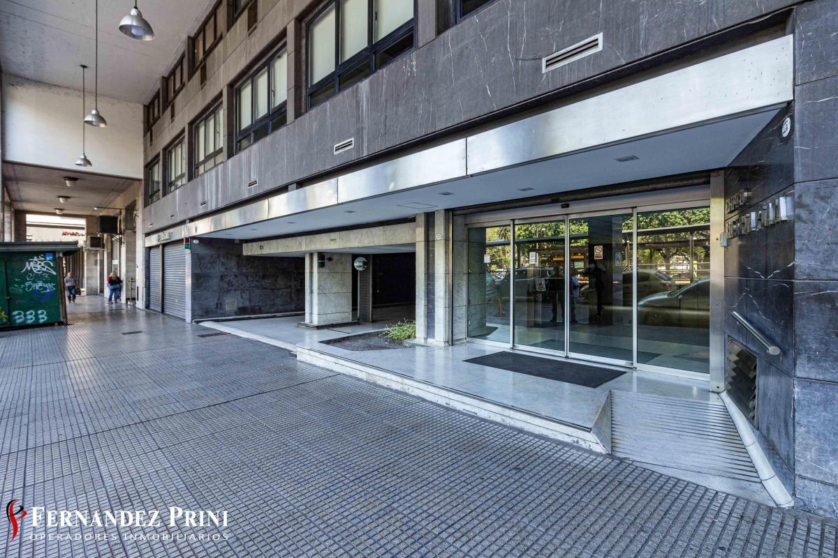 Foto de Excelente oficina planta libre de 113m² con una cochera fija en, imagen 3
