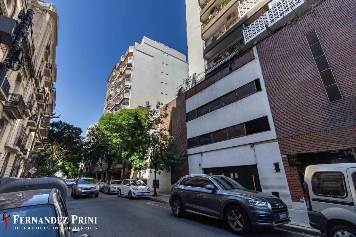 Cochera fija de 15m² en Recoleta, posibilidad de comprar 3 en mismo edificio