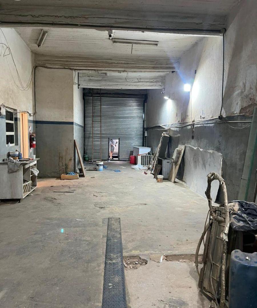 Foto de Local de 140m² a la calle, a metros de Av. Córdoba, imagen 3
