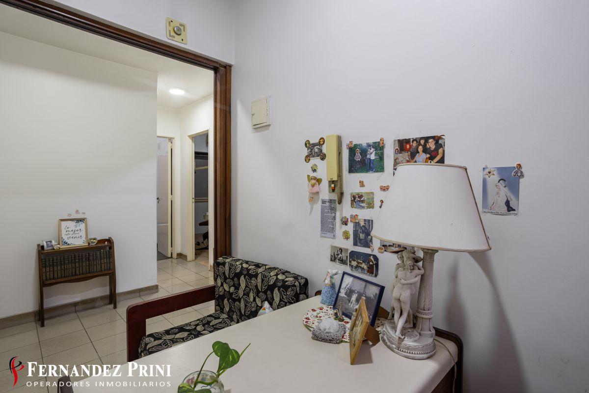 Foto de Muy buen semipiso 4 ambientes apto profesional, con patio, imagen 5