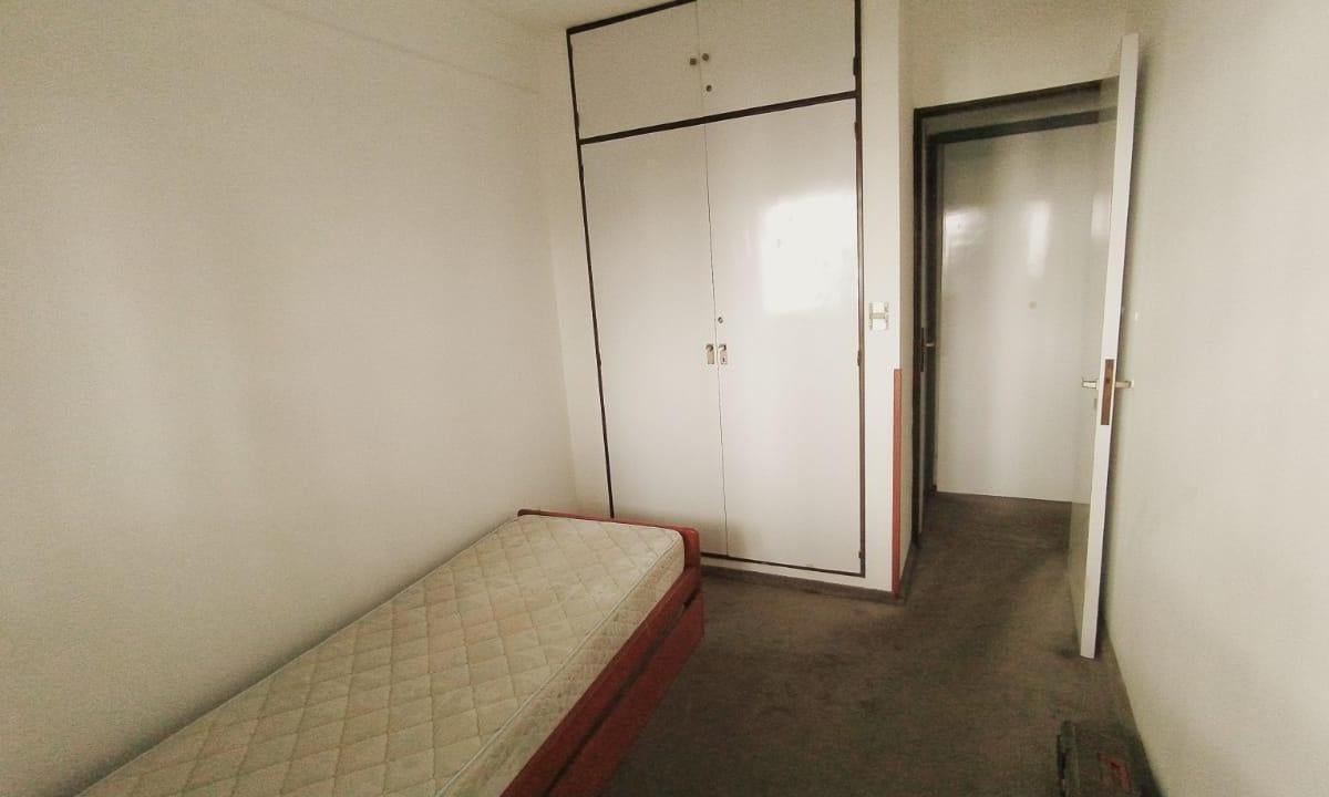 Foto de Departamento venta. 3 dormitorios, balcón, al frente. Segundo piso, imagen 5