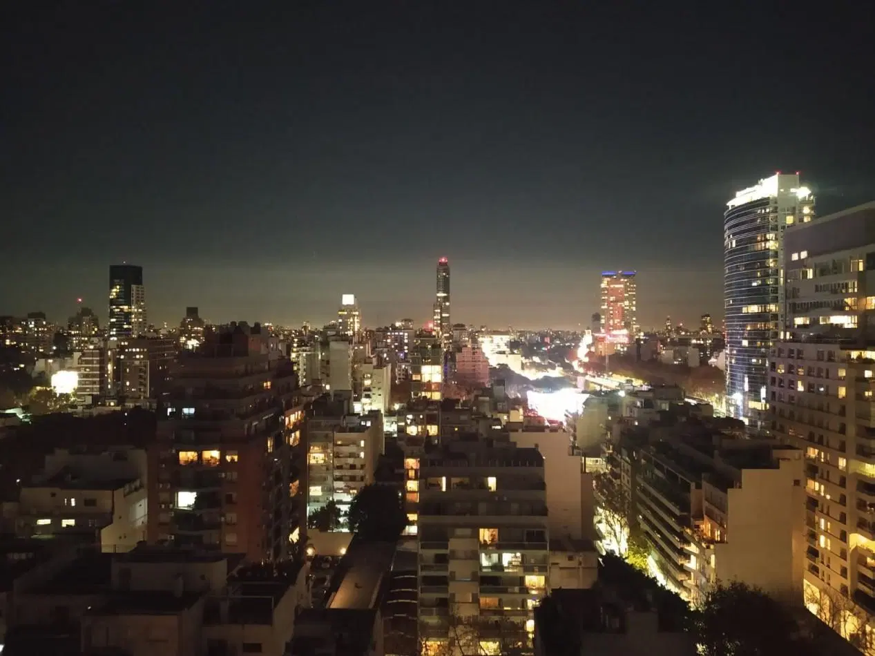 Departamento en alquiler. Palermo. Piso Alto, super luminoso con vista a la Ciudad. Bajas expensas. 4