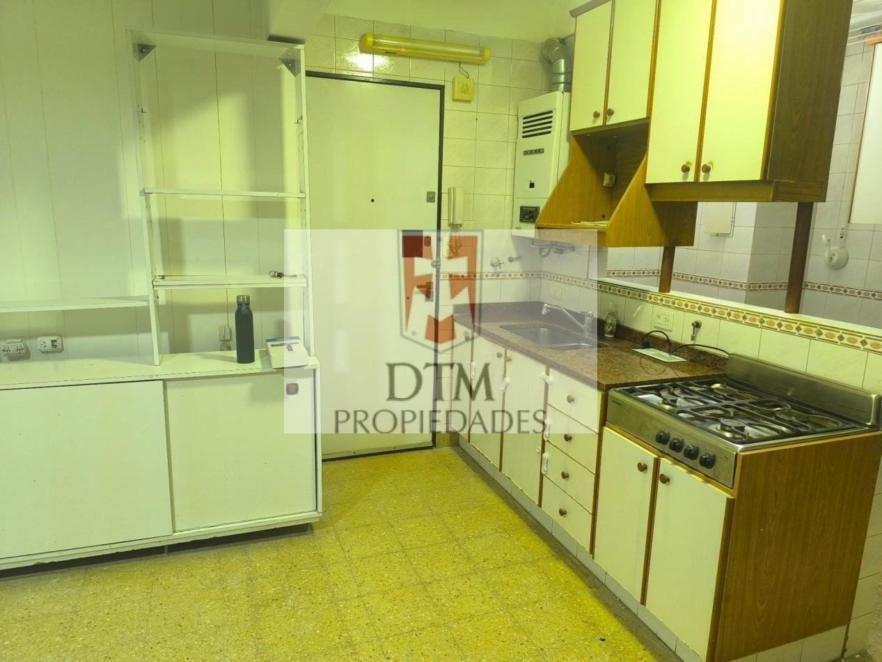 Foto de Barrio Norte, Venta, 4 ambientes, con Balcon corrido y baulera, imagen 2
