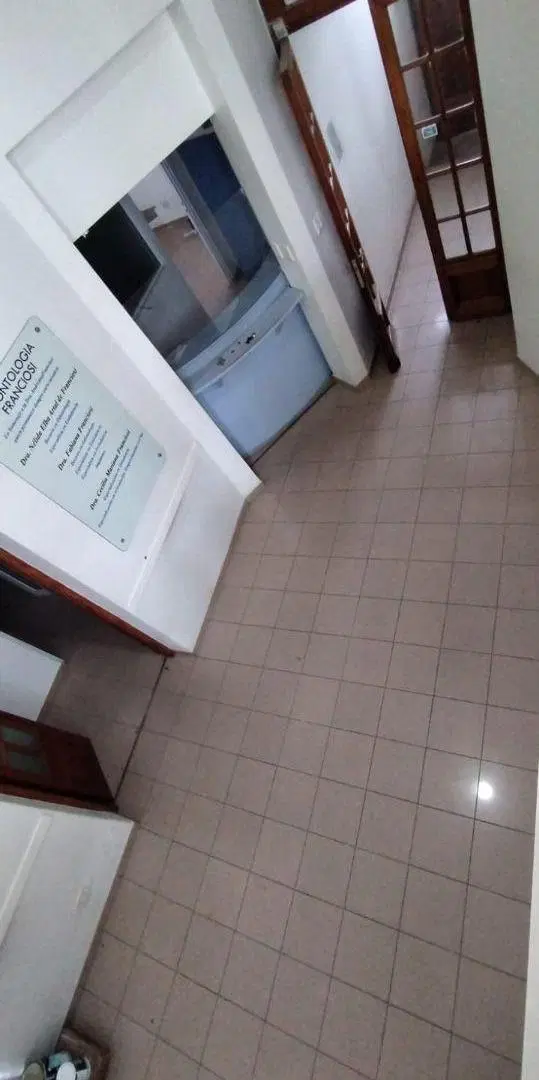 Hermosa casona + dpto ideal para inversión comercial 3