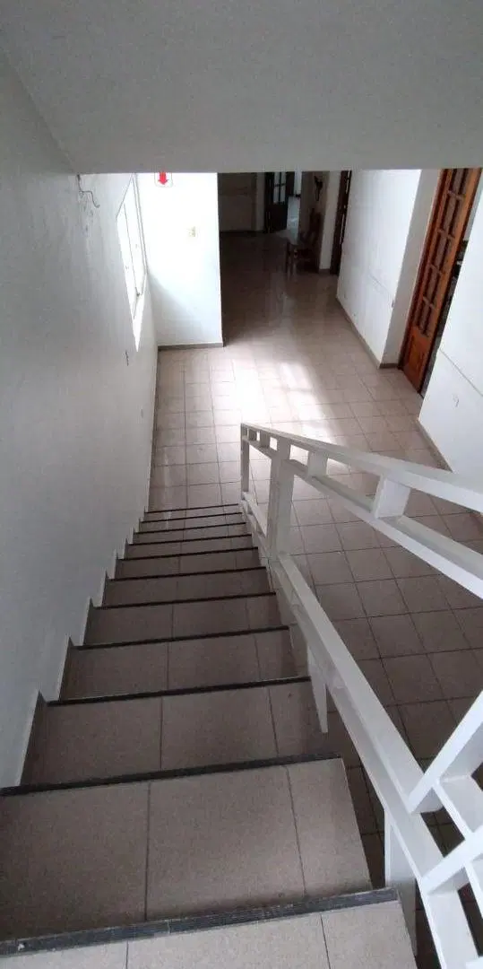 Hermosa casona + dpto ideal para inversión comercial 5
